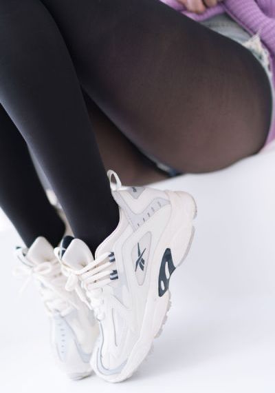 女式开襟睡衣裙子做双人运动动漫