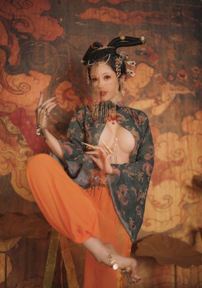 阿诺拉在线观看免费完整版