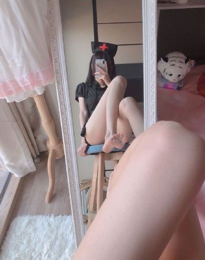 韩国电影迷人的保姆